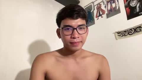 Snapshot of seductive_william chatting on February 20, 12:57 pm William online show from February 20, 12:57 pm