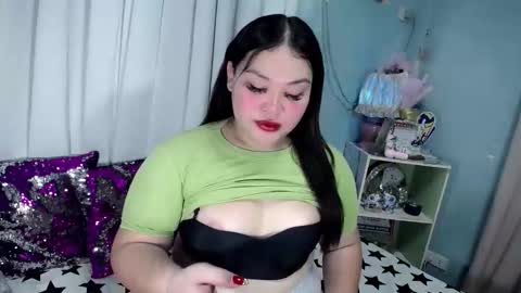 Snapshot of seductivecurvesxxx chatting on October 18, 3:11 am Its me Jazzi online show from October 18, 3:11 am