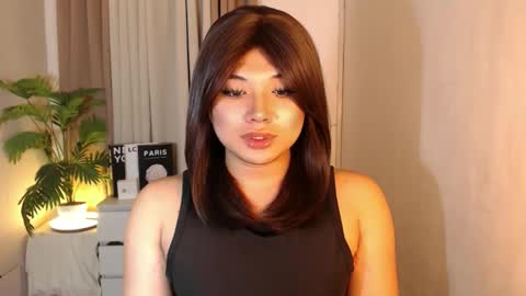 Deluxe online show from February 15, 1:10 pm