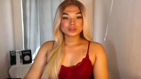 Deluxe online show from September 12, 6:04 am