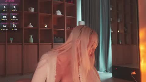 Chia online show from April 3, 4:30 am