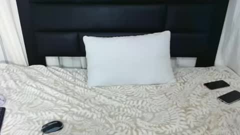 Snapshot of selamolelaminnah chatting on January 27, 12:01 am selamolelaminnah online show from January 27, 12:01 am