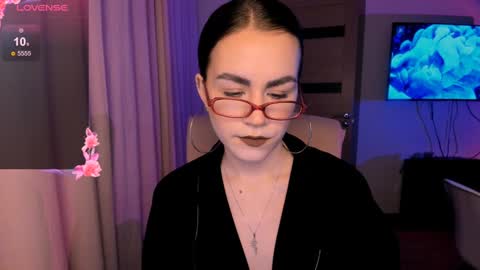 selectrra online show from December 10, 4:49 pm