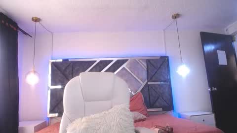 Selena online show from March 12, 7:25 pm