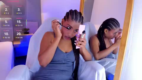 Selena online show from November 19, 12:15 pm