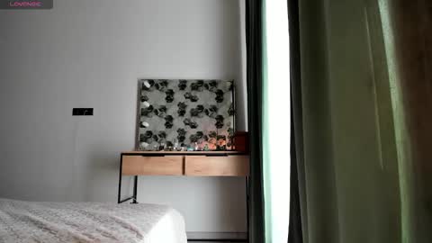 Selena online show from September 14, 2:58 am