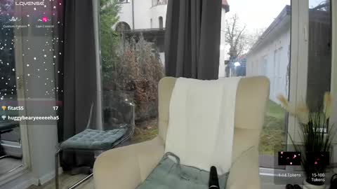 Selena online show from February 5, 6:56 am