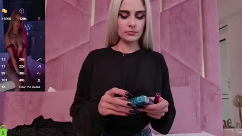 Selena online show from October 15, 3:32 am