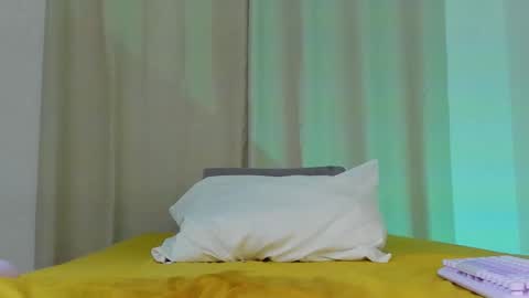 Snapshot of selenafox_0 chatting on September 12, 2:35 am selenafox online show from September 12, 2:35 am