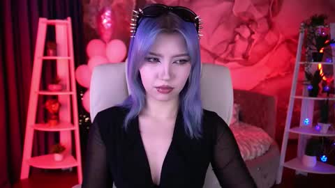 selenairis online show from February 22, 9:39 pm