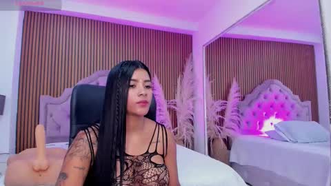 selenastonne online show from January 9, 11:32 pm