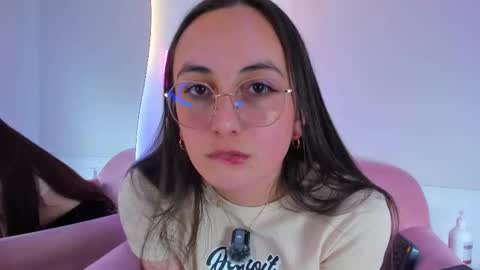 selene_swee online show from December 4, 9:58 pm