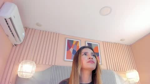 Snapshot of selene_tylor_ chatting on February 2, 6:20 pm Selene online show from February 2, 6:20 pm