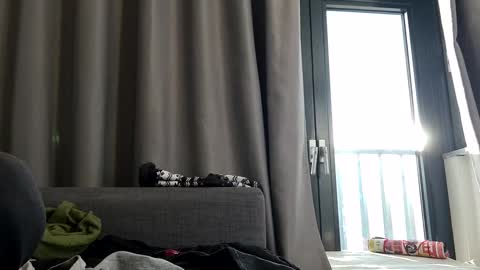 Julian Kinky Bi-guy online show from January 3, 1:24 pm