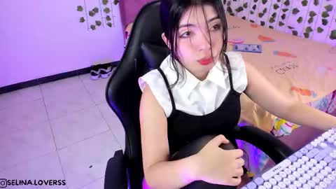 Selina online show from November 10, 4:04 am