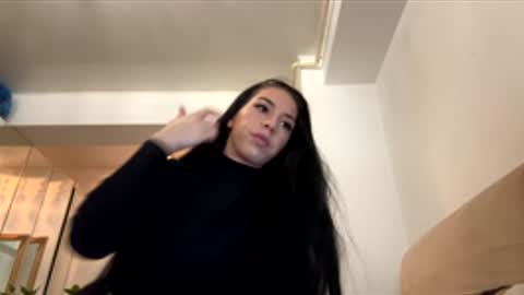 selinn11 online show from December 5, 7:29 am