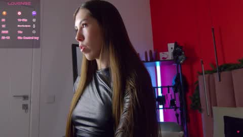 Nicole online show from December 2, 1:48 am