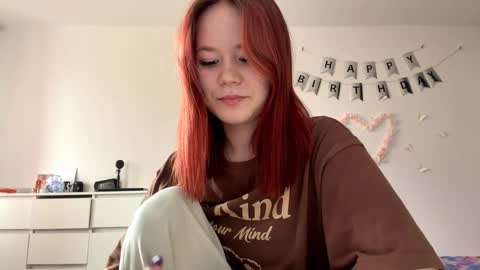 Lily online show from April 4, 9:27 am