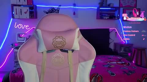 Selvaggia Del Caribe online show from February 26, 7:39 pm