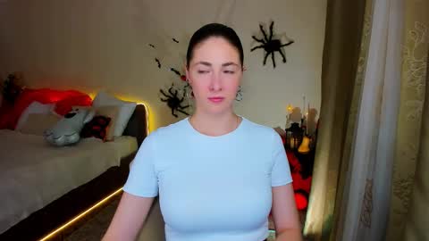 sensitiveheartt online show from October 26, 12:06 pm