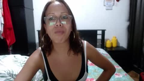 Snapshot of sensual_natalie chatting on September 29, 11:04 pm sensual_natalie online show from September 29, 11:04 pm