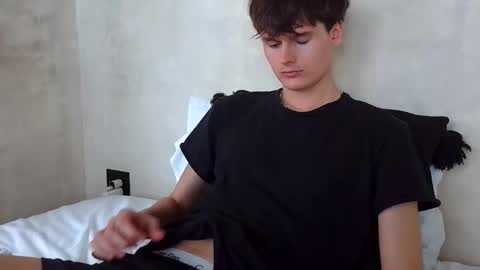 Cam online show from October 22, 9:49 pm