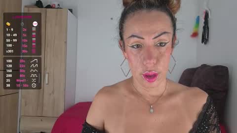 sephorandmonell online show from December 15, 7:10 pm