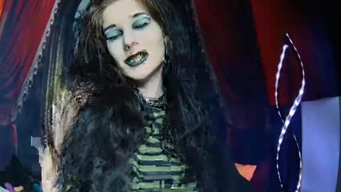 Seraphin Munster online show from January 11, 11:56 pm