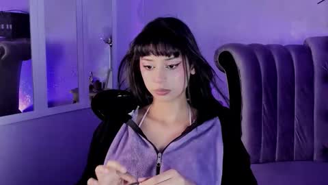 Seren  Follow me online show from October 1, 2:43 am