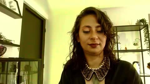 Snapshot of serena_xyz chatting on September 30, 6:51 pm Serena Xyz online show from September 30, 6:51 pm