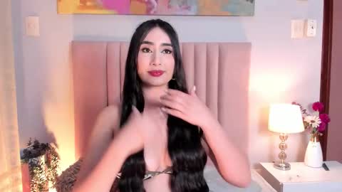 serenaaveline online show from October 26, 2:01 am