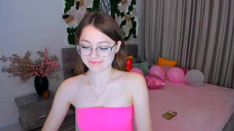 Ophelia online show from March 2, 4:17 am