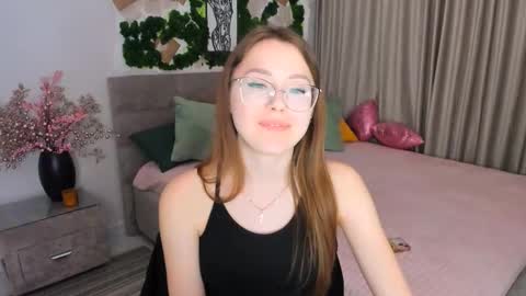 Ophelia online show from March 11, 10:42 pm