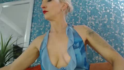 serenexx  your MILF online show from September 23, 8:19 am