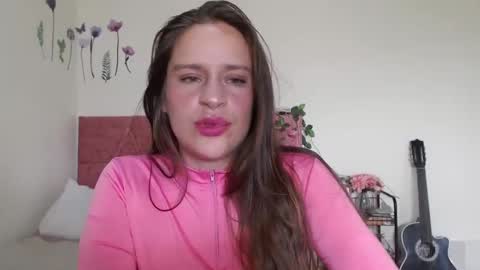 Snapshot of serenity_crystal chatting on February 17, 5:01 pm serenity_crystal online show from February 17, 5:01 pm