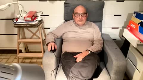 serge8413 online show from January 4, 6:40 pm