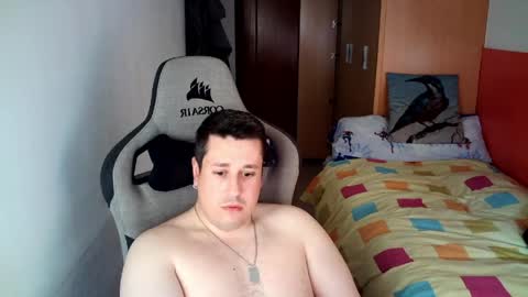 Pollos online show from April 4, 2:35 pm