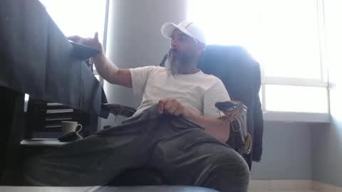 hetero serio discreto online show from September 13, 6:21 pm