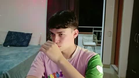 seth_ryder online show from August 5, 5:15 am