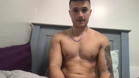 seveninchsteve_ online show from March 4, 9:43 pm