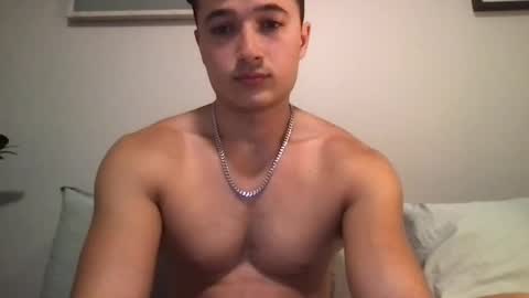 seveninchsteve_ online show from December 2, 8:17 pm