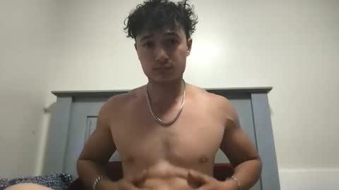 seveninchsteve_ online show from May 5, 3:24 am