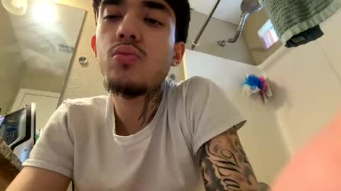 sexcccteeen17 online show from April 19, 3:02 pm