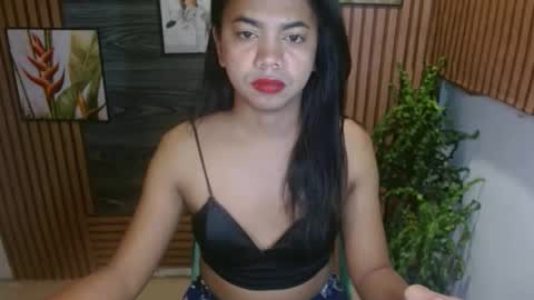 Snapshot of sexfilariaxxx chatting on October 5, 1:19 pm sexfilariaxxx online show from October 5, 1:19 pm