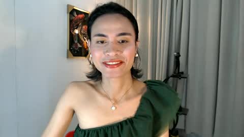 lara online show from June 25, 11:26 am