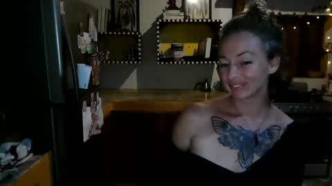 Trixy Rose online show from December 23, 6:19 am