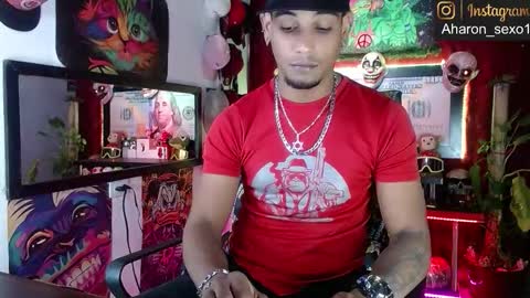 Aharon  ravelo online show from November 28, 6:32 am