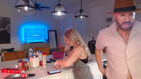 Blake and Taylor online show from February 13, 4:11 am