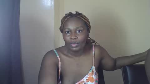 Snapshot of sexxy_amira chatting on October 17, 7:07 pm sexxy_amira online show from October 17, 7:07 pm