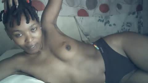 sexxy_curvy23 online show from March 8, 3:21 am